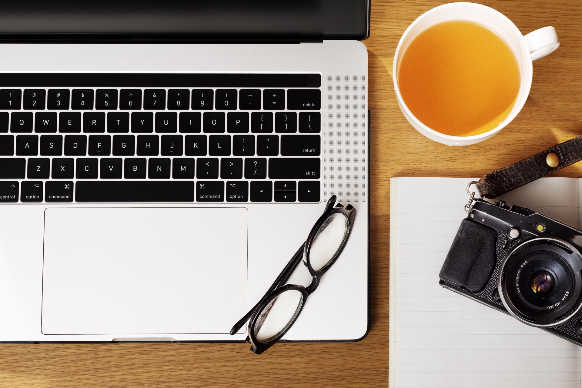 かんたんHP制作